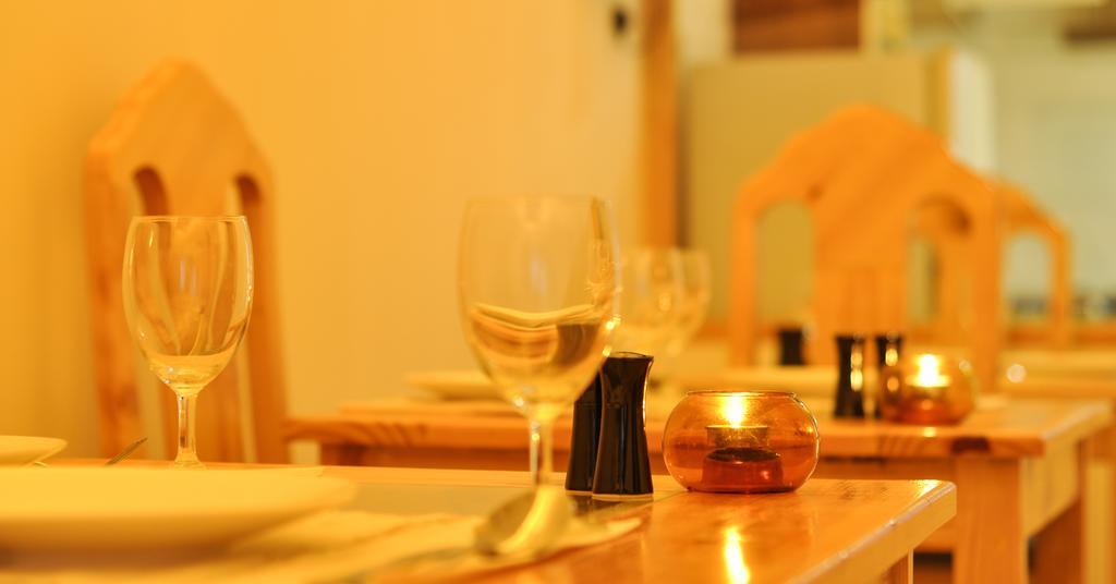 Guraidhoo Inn Room photo